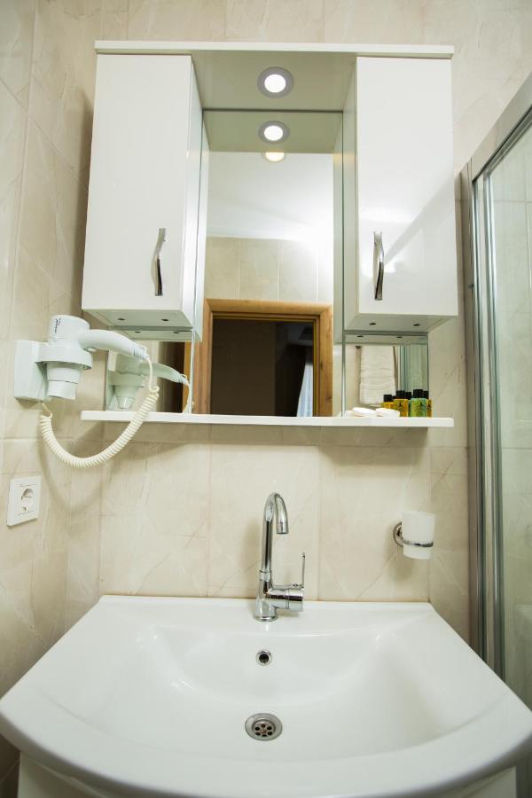 Honey Hostel Istanbul Exteriör bild